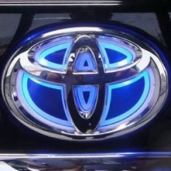 Светящийся логотип TOYOTA CAMRY,светящаяся эмблема TOYOTA CAMRY,светящийся логотип на авто TOYOTA CAMRY,светящийся логотип на автомобиль TOYOTA CAMRY,подсветка логотипа TOYOTA CAMRY,2D,3D,4D,5D,6D