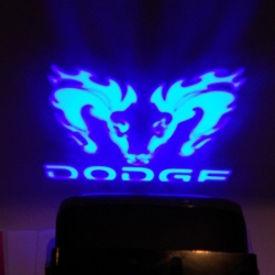 Тень логотипа dodge,Подсветка днища с логотипом dodge,Проекция логотипа авто под бампер dodge,Проектор логотипа dodge,Подсветка машины с логотипом dodge