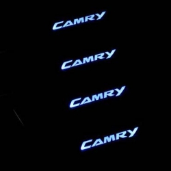 накладки на пороги с подсветкой Toyota Camry,светящиеся накладки на пороги Toyota Camry,светодиодные накладки на пороги Toyota Camry,светодиодные накладки на пороги авто Toyota Camry,накладки на пороги Toyota Camry,декоративные накладки Toyota Camry