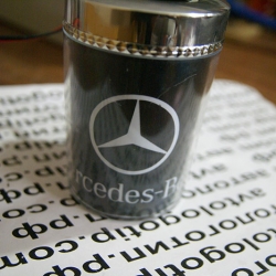 Пепельница с подсветкой логотипа Mercedes