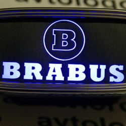 Тень логотипа Brabus,Подсветка днища с логотипом Brabus,Проекция логотипа авто под бампер Brabus,Проектор логотипа Brabus,Подсветка машины с логотипом Brabus