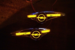 OPEL,светодиодный поворотник на opel,светодиодный поворотник для opel,светодиодный поворотник с логотипом opel,светодиодный поворотник с эмблемой opel,led поворотник opel,светодиодный LED повторитель поворота для автомобиля opel