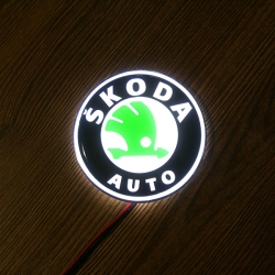 Светящийся логотип SKODA OCTAVIA