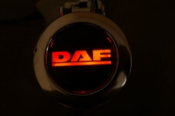 Пепельница с подсветкой логотипа DAF,автомобильная пепельница DAF с подсветкой,подсветка логотипа пепельница DAF,пепельница с подсветкой DAF,светящаяся пепельница DAF,пепельница автомобильная с подсветкой DAF,светящаяся пепельница с логотипом DAF,Автомоби