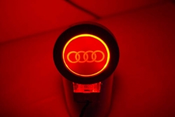Пепельница с подсветкой логотипа AUDI,автомобильная пепельница AUDI с подсветкой,подсветка логотипа пепельница AUDI,пепельница с подсветкой AUDI,светящаяся пепельница AUDI,пепельница автомобильная с подсветкой AUDI,светящаяся пепельница с логотипом AUDI