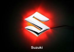 Светящийся логотип SUZUKI SWIFT,светящаяся эмблема SUZUKI SWIFT,светящийся логотип на авто SUZUKI SWIFT,светящийся логотип на автомобиль SUZUKI SWIFT,подсветка логотипа SUZUKI SWIFT,2D,3D,4D,5D,6D