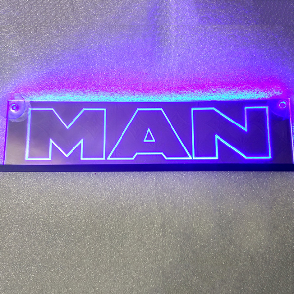 Зеркальная светящаяся табличка для грузовика MAN гравировкой,светящийся логотип для грузовика МАН,светящаяся эмблема MAN 2D,табличка МАН 2D,картина MAN 2D,логотип на стекло МАН 2D,светящаяся картина MAN 2D