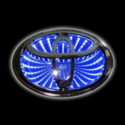 Светящийся логотип Toyota Yaris,светящаяся эмблема Toyota Yaris,светящийся логотип на авто Toyota Yaris,светящийся логотип на автомобиль Toyota Yaris,подсветка логотипа Toyota Yaris ,2D,3D,4D,5D,6D