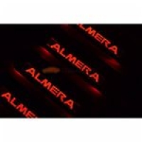 Накладки на пороги с подсветкой Nissan Almera