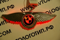 Крылатый BMW логотип с подсветкой