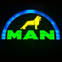 Светящийся логотип на спалку MAN,светящийся логотип для грузовика на спалку MAN,светящаяся эмблема на спалку MAN,табличка на спалку MAN,картина на спалку MAN,логотип на стекло на спалку MAN,светящаяся картина на спалку MAN