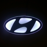Светящийся логотип HYUNDAI Starex