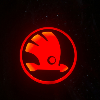 Подсветка логотипа SKODA SUPERB