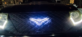 Светодиодная подсветка логотипа автомобиля UAZ (УАЗ)+логотип металл УАЗ Патриот (УАЗ-3163), 10.2014 - 12.2016, 1 поколение, рестайлинг 3163