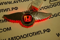 Крылатый логотип Honda с подсветкой