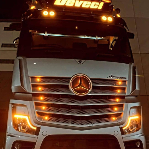 Светодиодная подсветка логотипа грузовика Mercedes Actros MP1-3 подложка  Хотите выделяться среди толпы однообразных и «серых» грузовиков Mercedes? Предлагаем оригинальное решение, светящиеся логотипы Mercedes, в «www.автологотип.рф» вы можете приобрести 